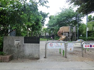 周辺環境:千駄木児童遊園 新築一戸建て 文京区千駄木５丁目 15060万円 千駄木駅｜住建ハウジング