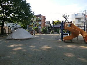 周辺環境:駒込公園 土地・売地 文京区本駒込５丁目 31800万円 本駒込駅｜住建ハウジング