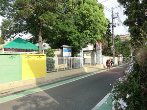 周辺環境:東覚院千歳幼稚園 世田谷区千歳台５丁目(6980万円)｜土地・売地｜住建ハウジング