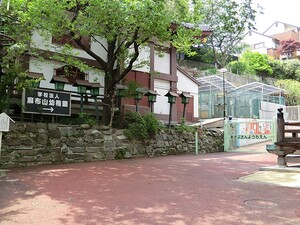 周辺環境:麻布山幼稚園 ライオンズマンション麻布十番南