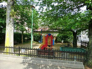 周辺環境:絶江児童遊園 マンション麻布三の橋
