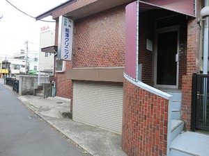 周辺環境:前澤クリニック 新築一戸建て 三鷹市深大寺３丁目 7480万円 武蔵境駅｜住建ハウジング