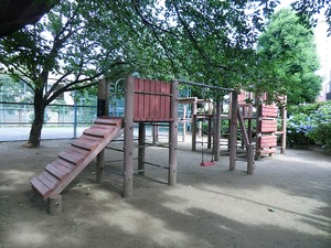 周辺環境:井草さくら公園 土地・売地 杉並区下井草４丁目 5300万円 下井草駅｜住建ハウジング