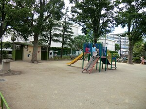 周辺環境:八成公園 新築一戸建て 杉並区井草２丁目 8180万円 下井草駅｜住建ハウジング