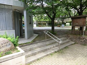 周辺環境:山吹の里公園 マンション(一棟) 豊島区高田１丁目 ヨウコースクウェア 38000万円 面影橋駅｜住建ハウジング