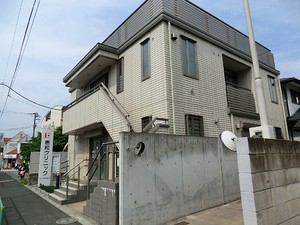 周辺環境:恵和クリニック 中古一戸建て 世田谷区赤堤３丁目 9000万円 松原駅｜住建ハウジング