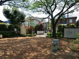 周辺環境:上高田三丁目公園 マンション(一棟) 中野区上高田３丁目 23880万円 新井薬師前駅｜住建ハウジング