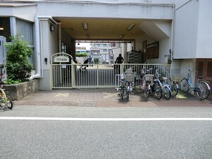 周辺環境:ナオミ保育園 新築一戸建て 世田谷区等々力３丁目 19800万円 等々力駅｜住建ハウジング