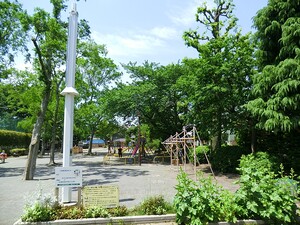 周辺環境:赤松公園 土地・売地 世田谷区赤堤３丁目 8500万円 松原駅｜住建ハウジング