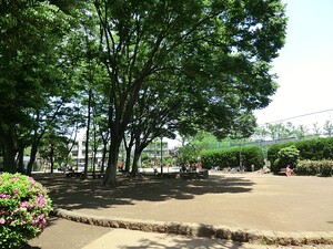 周辺環境:赤松公園 ハウス世田谷松原