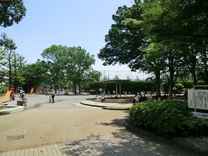 周辺環境:赤松公園 新築一戸建て 世田谷区松原４丁目 18800万円 下高井戸駅｜住建ハウジング