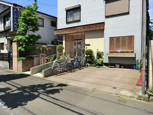 周辺環境:よしかた内科 中古一戸建て 武蔵野市八幡町３丁目 5900万円 三鷹駅｜住建ハウジング