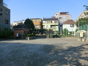 周辺環境:本町氷川公園 土地・売地 渋谷区本町４丁目 11800万円 初台駅｜住建ハウジング