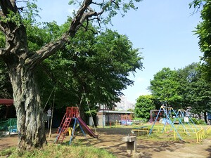 周辺環境:諏訪の森公園 新宿区戸山３丁目(23800万円)｜土地・売地｜住建ハウジング