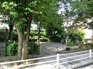 周辺環境:まつ川公園 カーネ西早稲田