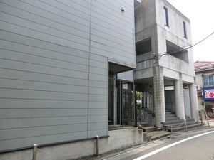 周辺環境:河野医院 マンション(一棟) 世田谷区松原５丁目 33000万円 明大前駅｜住建ハウジング