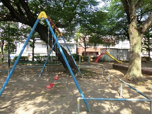 周辺環境:富士前公園 文京区本駒込２丁目(9990万円)｜新築一戸建て｜住建ハウジング