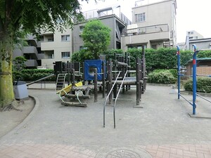 周辺環境:西巣鴨公園 コープ野村大塚