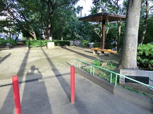 周辺環境:方南二丁目公園 新築一戸建て 杉並区和泉４丁目 8080万円 方南町駅｜住建ハウジング