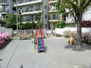 周辺環境:富ヶ谷児童遊園地 土地・売地 渋谷区富ヶ谷１丁目 88000万円 代々木公園駅｜住建ハウジング