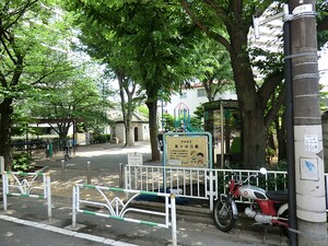 周辺環境:富ヶ谷公園 渋谷神山町レジデンス