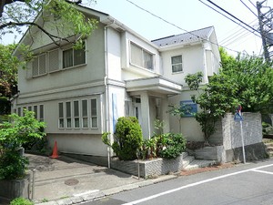 周辺環境:川島小児科医院 土地・売地 渋谷区富ヶ谷１丁目 88000万円 代々木公園駅｜住建ハウジング