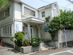 周辺環境:川島小児科医院 マンション(一棟) 渋谷区神山町 123000万円 代々木公園駅｜住建ハウジング