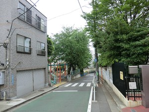 周辺環境:上原児童遊園地 フローレンスパレス元代々木