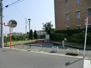 周辺環境:北烏山一丁目公園 ライオンズマンション高井戸南