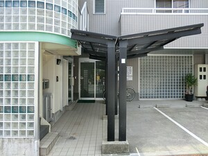 周辺環境:荻原医院 中古一戸建て 中野区沼袋２丁目 9900万円 沼袋駅｜住建ハウジング