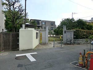 周辺環境:藤兵衛公園 新築一戸建て 新宿区下落合４丁目 11900万円 下落合駅｜住建ハウジング