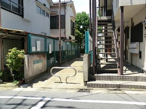 周辺環境:羽根木二丁目公園 マンション(一棟) 世田谷区羽根木１丁目 羽根木社宅 46540万円 東松原駅｜住建ハウジング
