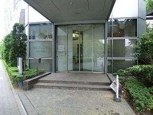 周辺環境:坂谷クリニック マンション(区分) 世田谷区用賀３丁目 東急ドエル・アルス用賀三丁目 7190万円 用賀駅｜住建ハウジング