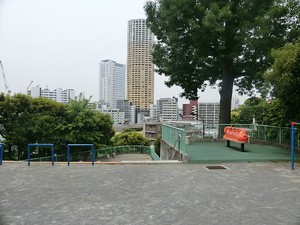 周辺環境:別所坂児童遊園 マンション(区分) 渋谷区恵比寿南２丁目 ルジェンテ恵比寿 7980万円 恵比寿駅｜住建ハウジング