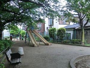 周辺環境:笹塚北児童遊園地 中野区南台３丁目(9190万円)｜新築一戸建て｜住建ハウジング