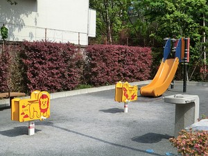 周辺環境:一ツ木児童遊園 パークコート赤坂ザ　タワー