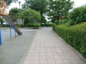周辺環境:鎌田二丁目公園 その他(一棟) 世田谷区鎌田１丁目 5980万円 二子玉川駅｜住建ハウジング
