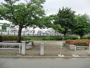 周辺環境:丸子川親水公園 中古一戸建て 世田谷区岡本１丁目 6980万円 用賀駅｜住建ハウジング
