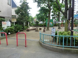 周辺環境:和田西公園 中古一戸建て 杉並区和田２丁目 15800万円 東高円寺駅｜住建ハウジング