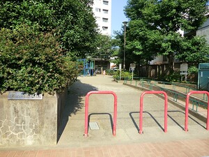 周辺環境:堀ノ内東公園 土地・売地 杉並区堀ノ内２丁目 4150万円 方南町駅｜住建ハウジング