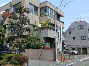 周辺環境:阿部医院 アパート(一棟) 目黒区南２丁目 34500万円 都立大学駅｜住建ハウジング