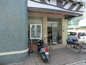 周辺環境:衛藤医院 豊島区長崎２丁目(17500万円)の店舗付住宅｜住建ハウジング