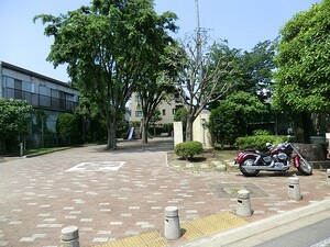 周辺環境:西山野公園 世田谷区砧１丁目(12900万円)｜新築一戸建て｜住建ハウジング