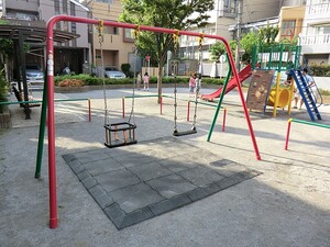 周辺環境:弥生児童遊園 ザ・ライオンズ上野の森(8700万円)｜中古マンション（新築･中古）｜住建ハウジング