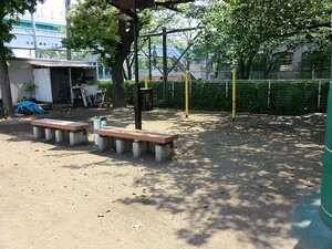 周辺環境:新月島公園 ザ・パークハウス晴海タワーズティアロレジデンス