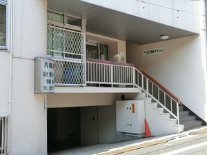 周辺環境:関谷クリニック 渋谷区代々木４丁目(14800万円)のアパート(一棟)｜住建ハウジング