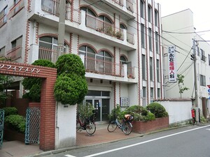 周辺環境:永石医院 中古一戸建て 大田区田園調布１丁目 29800万円 多摩川駅｜住建ハウジング