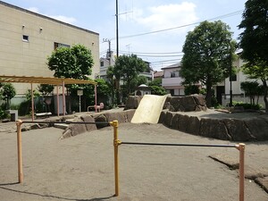 周辺環境:西落合東公園 店舗付住宅 豊島区南長崎４丁目 6480万円 落合南長崎駅｜住建ハウジング