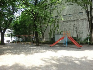 周辺環境:中丸児童遊園 土地・売地 豊島区池袋３丁目 8200万円 要町駅｜住建ハウジング