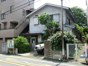 周辺環境:藤野医院 アパート(一棟) 豊島区千川２丁目 22400万円 千川駅｜住建ハウジング